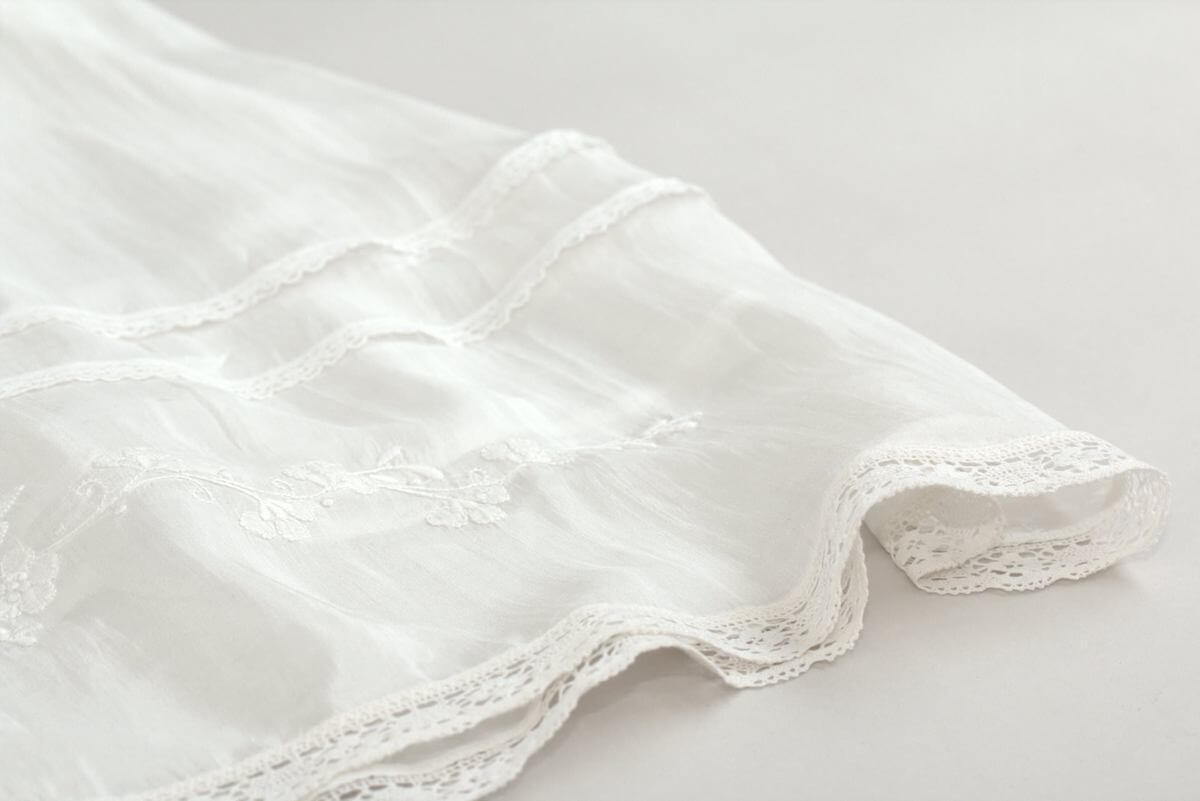 Elegant Silk Christening Gowns for Cherished Occasions - Oli Prik Copenhagen